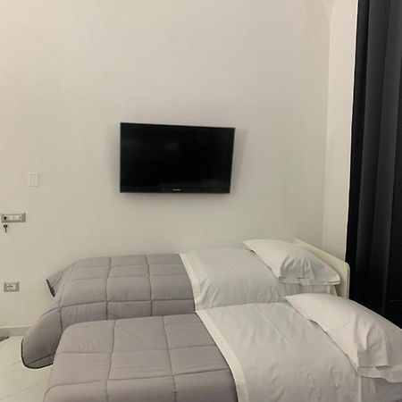 La Casetta - Rooms Сан-Джорджо-а-Кремано Экстерьер фото