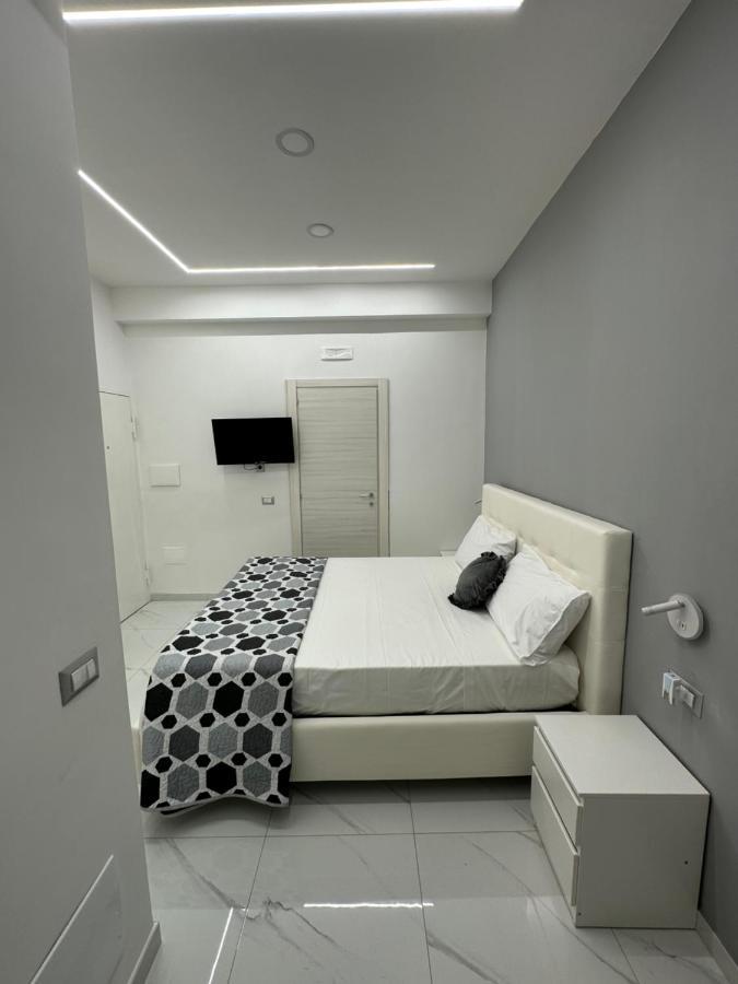 La Casetta - Rooms Сан-Джорджо-а-Кремано Экстерьер фото