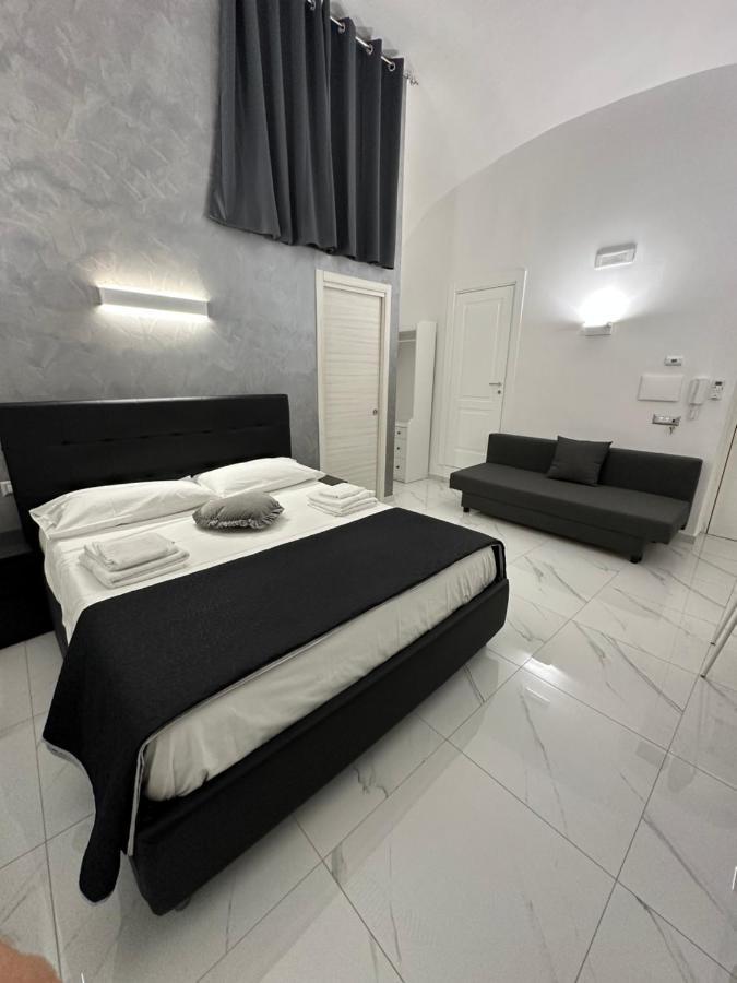 La Casetta - Rooms Сан-Джорджо-а-Кремано Экстерьер фото