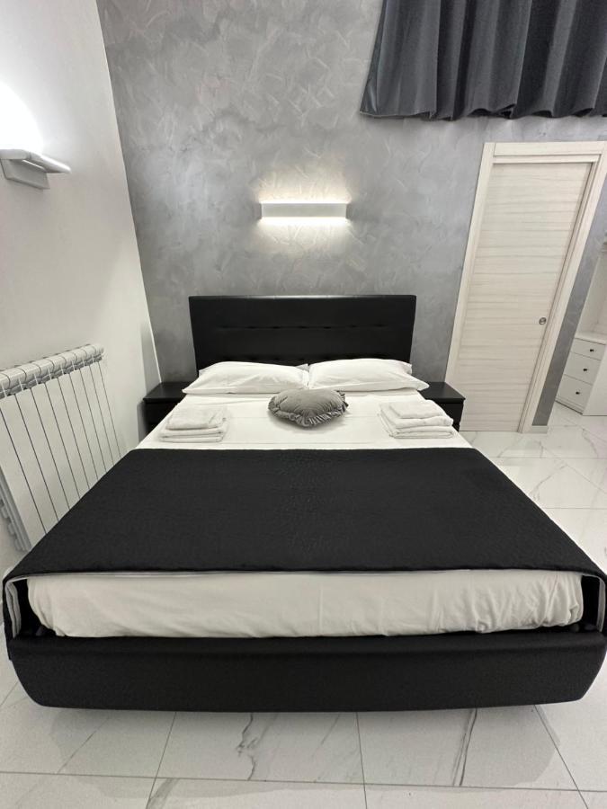 La Casetta - Rooms Сан-Джорджо-а-Кремано Экстерьер фото